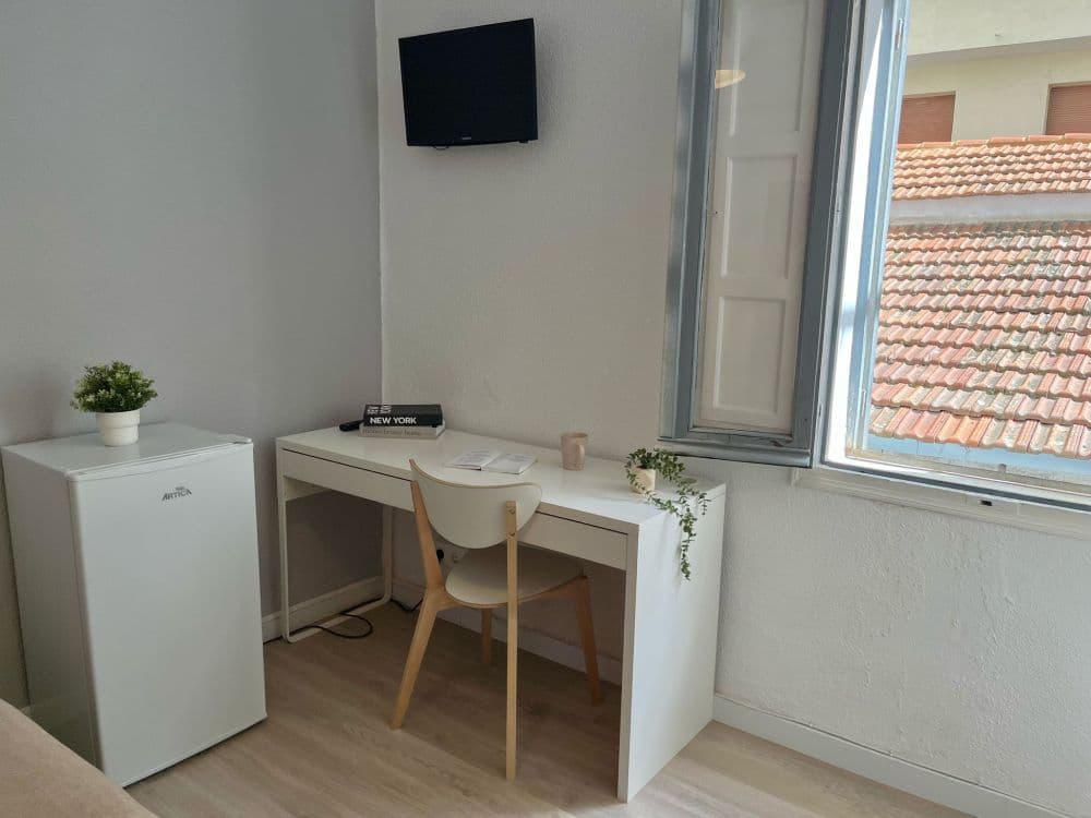 Private room in Madrid photo 4