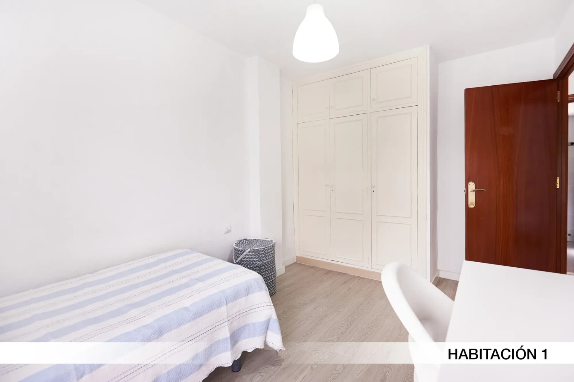 Habitación privada en Seville photo 3