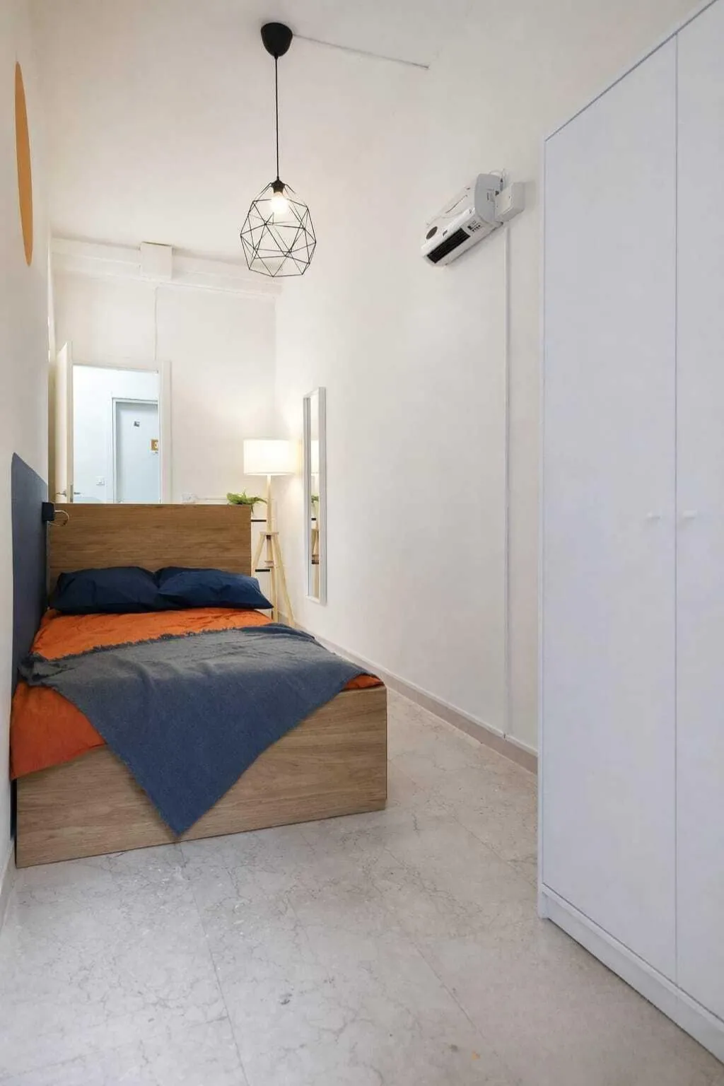 Stanza privata a Bologna