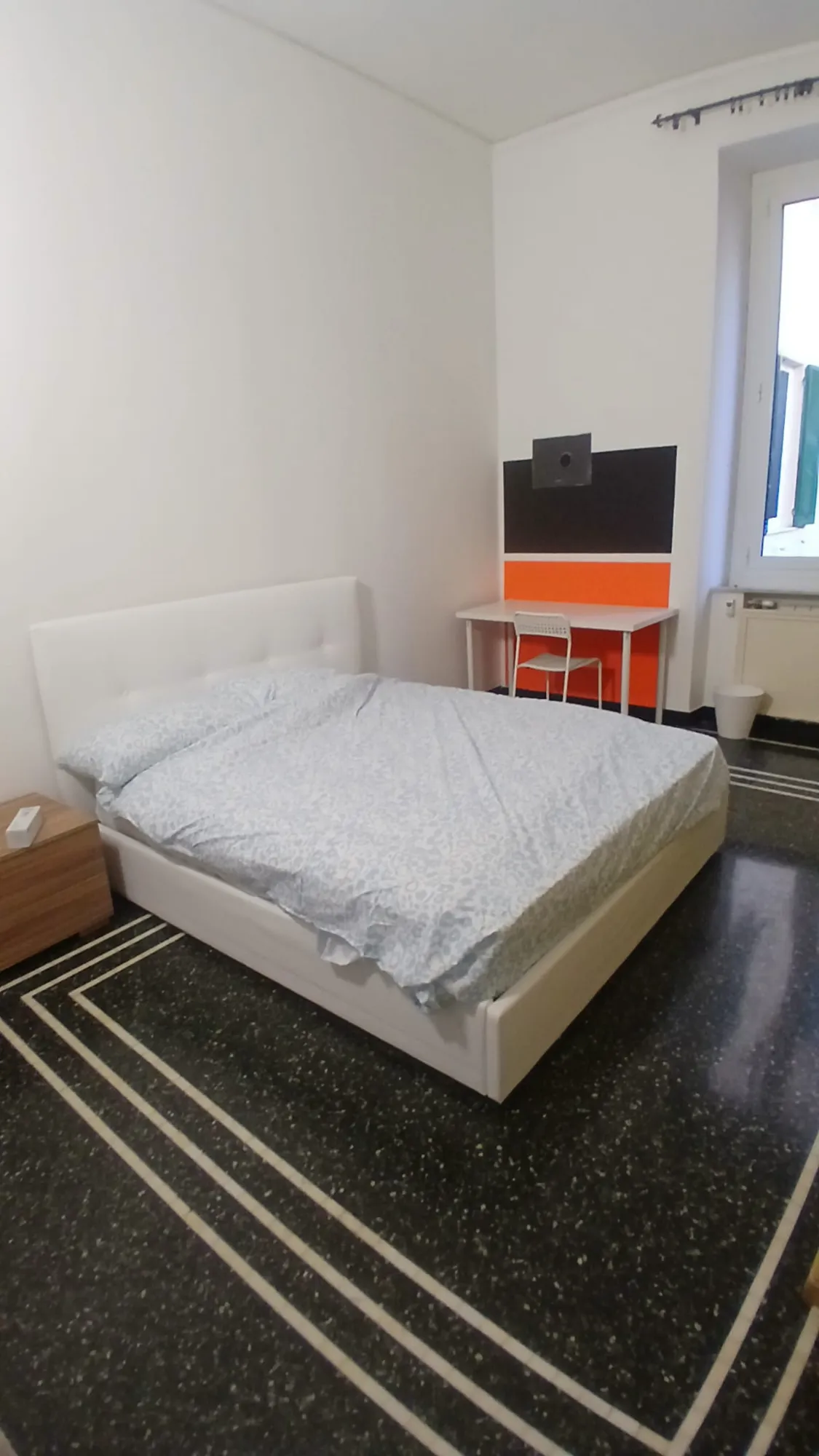 Stanza privata a Genoa